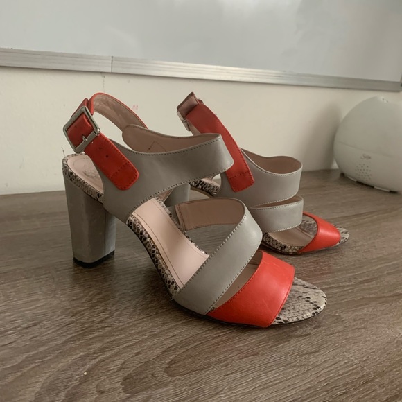 Vince Camuto heels - Picture 2 of 5